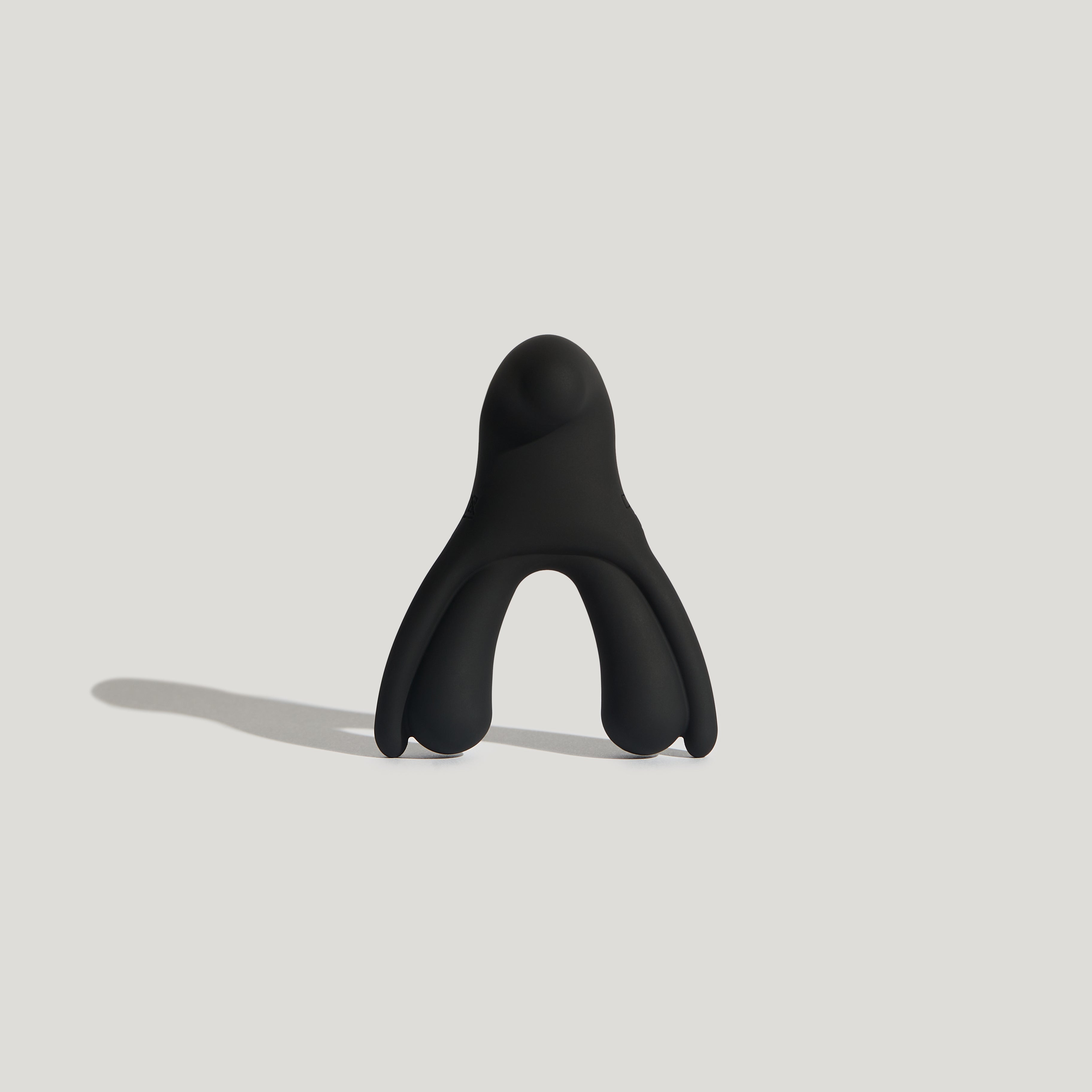 Cerē Lalalena | Physician Designed Vibrator & Clitoris Stimulator